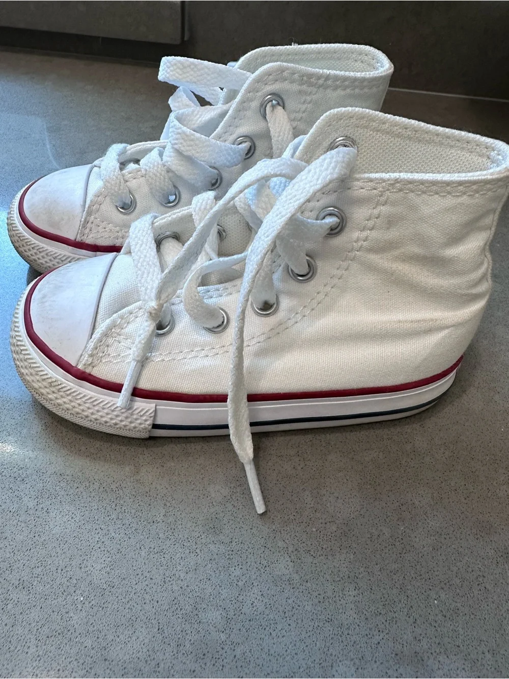 Converse classic white